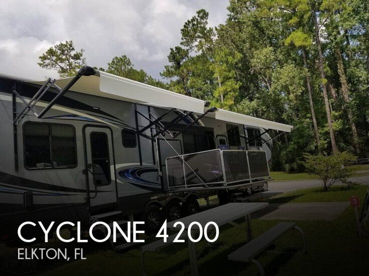Thumbnail Photo undefined for 2017 Heartland Cyclone CY 4200